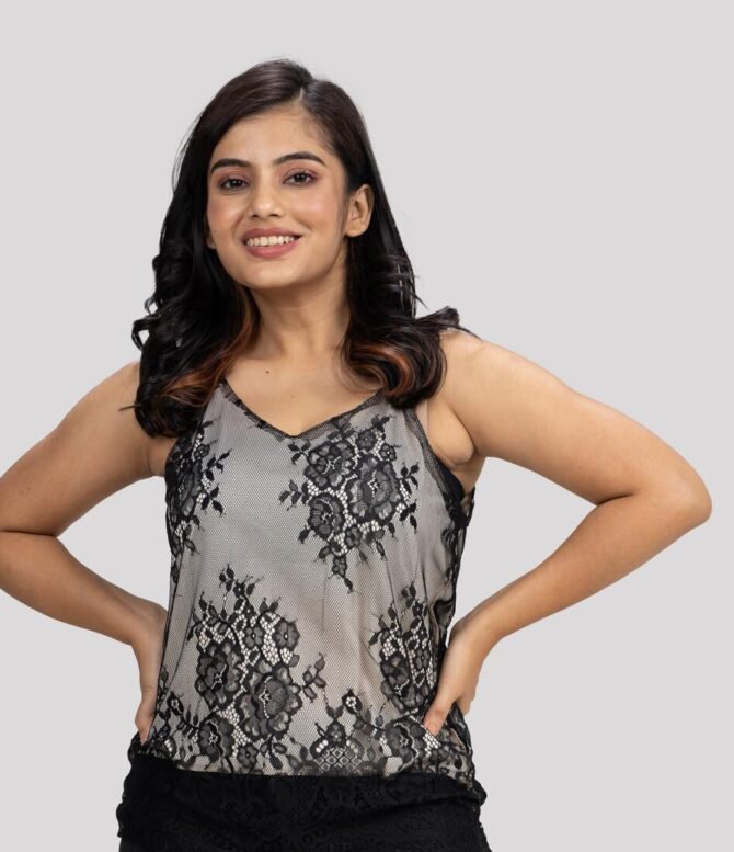 Athena Sleeveless Chantilly Top