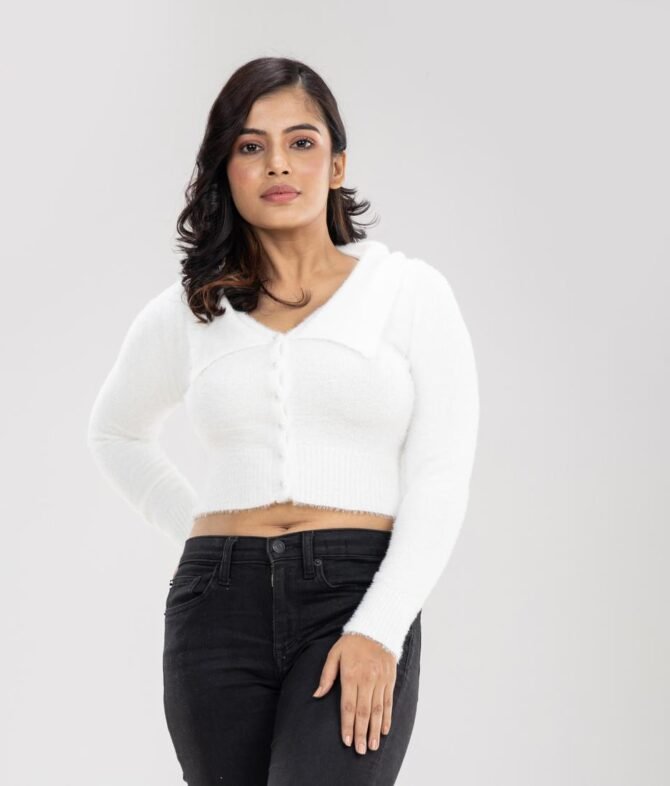 Collard Full Sleeves Fuzzy Crop Top