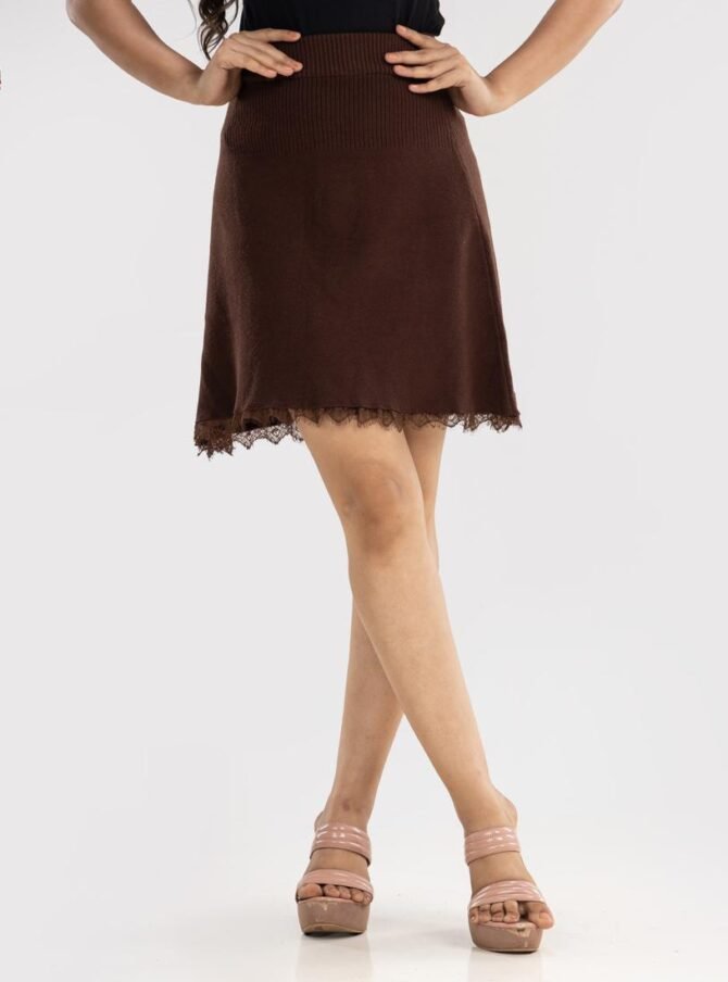 Woolen Skirt with Lace Finish